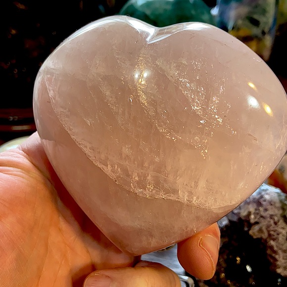 🔥SALE🔥 Rose Quartz Crystal Heart Carving With Flash! - Picture 1 of 5